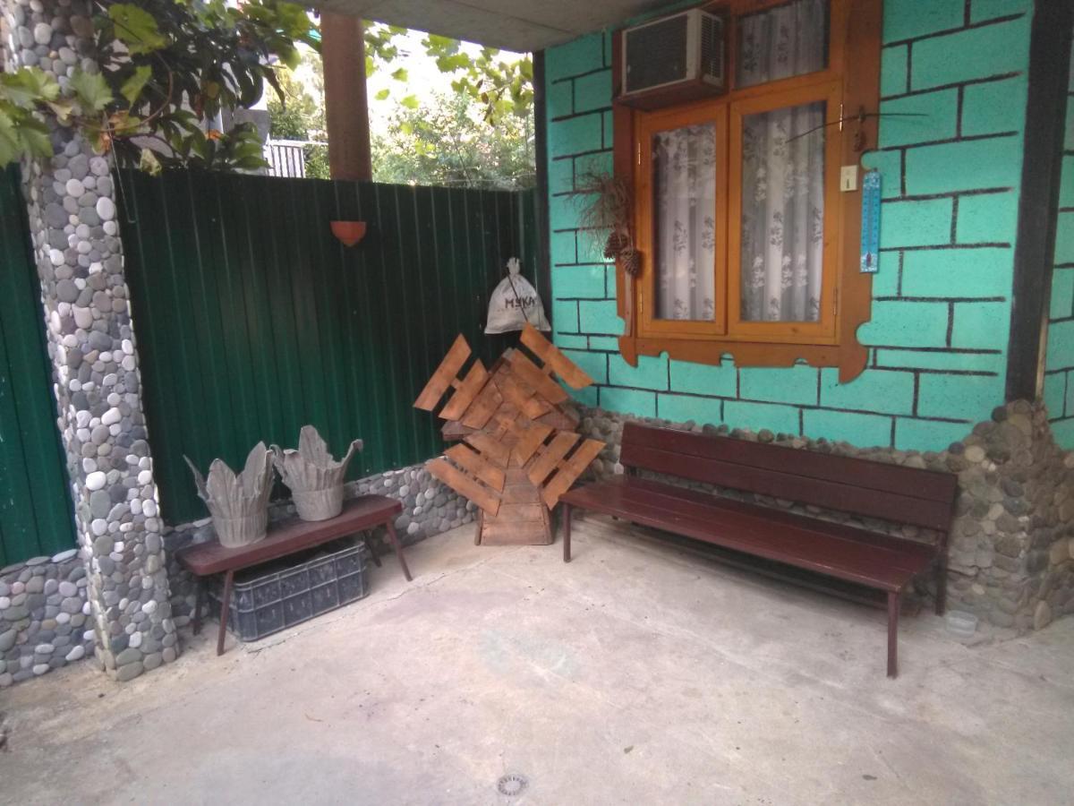 Гостевой Дом В Гаграх"Море Солнца" Экстерьер фото